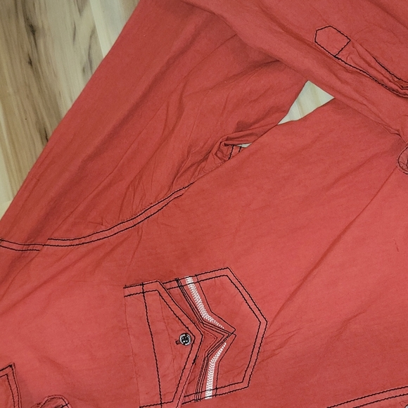 Men's Vintage Red Shade Button Up Shirt - Picture 5 of 16